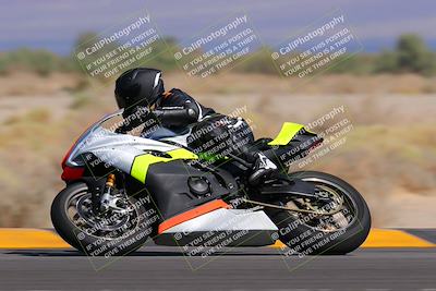 media/Oct-08-2022-SoCal Trackdays (Sat) [[1fc3beec89]]/Turn 16 (125pm)/